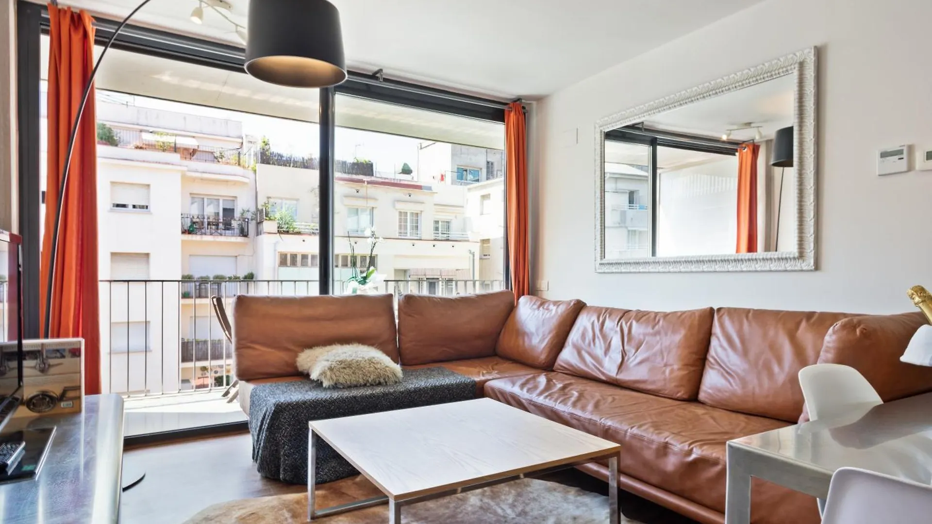 Apartment Barcelona Rentals - Sarria Apartments Near Center