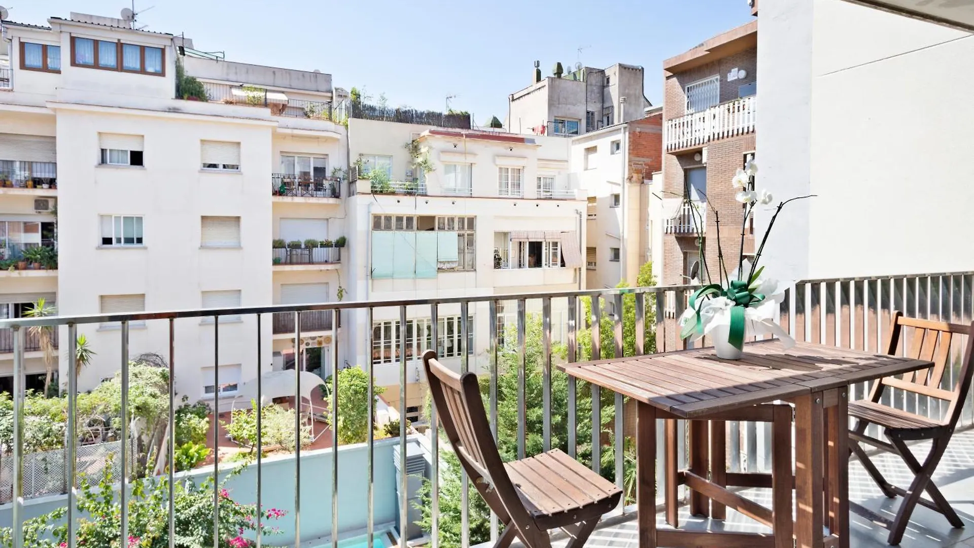 Apartment Barcelona Rentals - Sarria Apartments Near Center